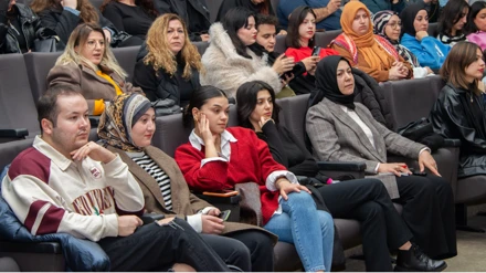 “İletişimde Mevlana Perspektifi” konulu panel gerçekleştirildi